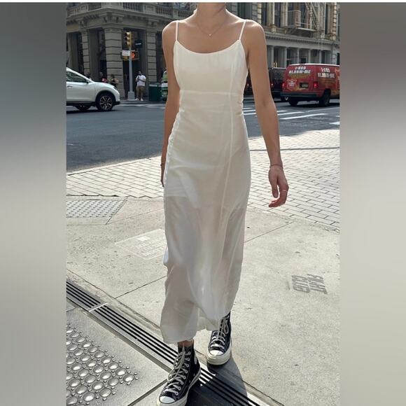 Brandy Melville White Maxi Double Line Dress One Size - Picture 1 of 9